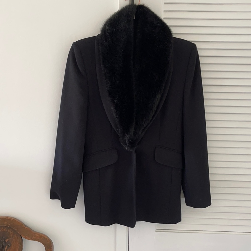 Faux fur trim blazer